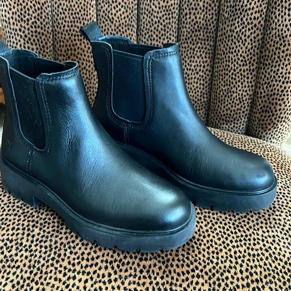 Black Ugg Leather Boots